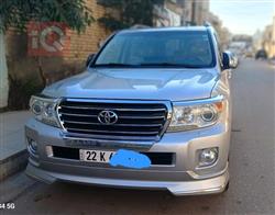 تۆیۆتا لاند کروزەر